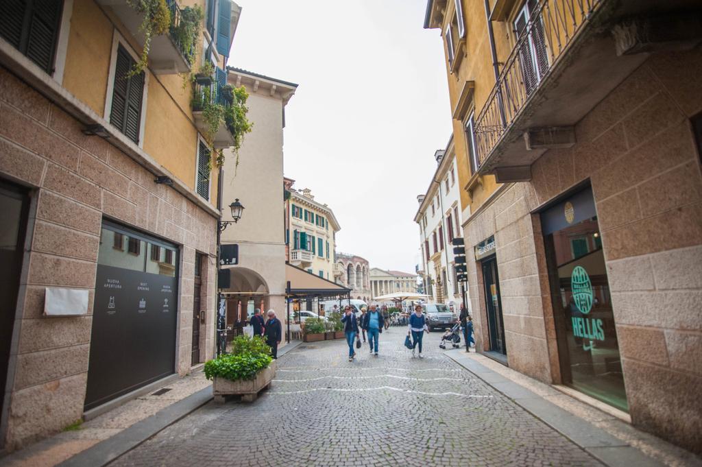 Italianflat - La Residenza Del Cantante Verona Eksteriør bilde
